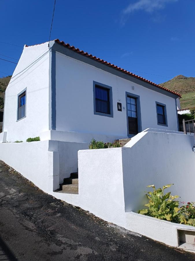 Alojamento Local M&I Lajes das Flores Exterior photo
